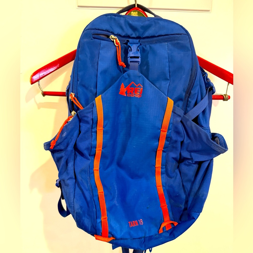 REI kids Tarn backpack